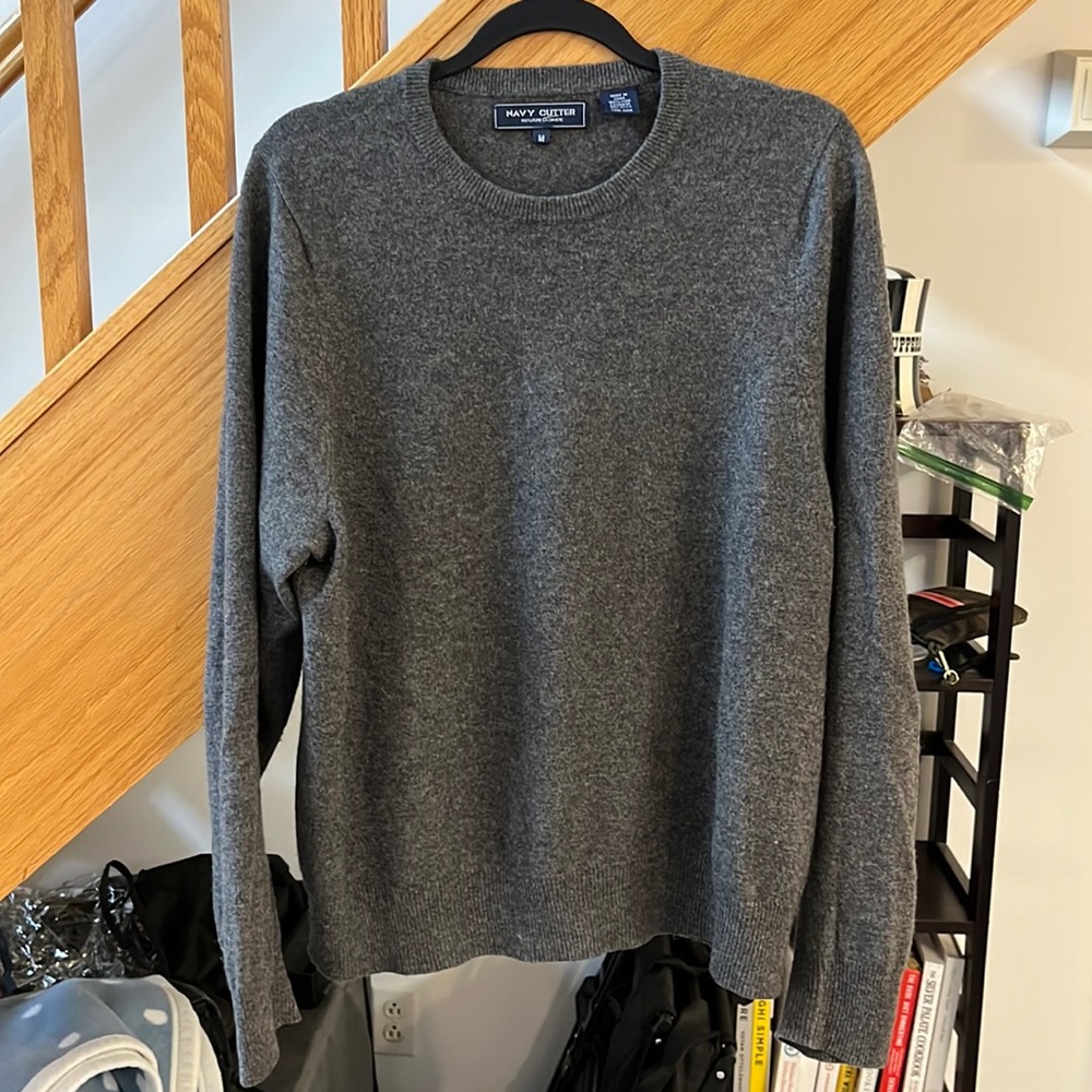 Navy Cutter size medium cashmere sweater
